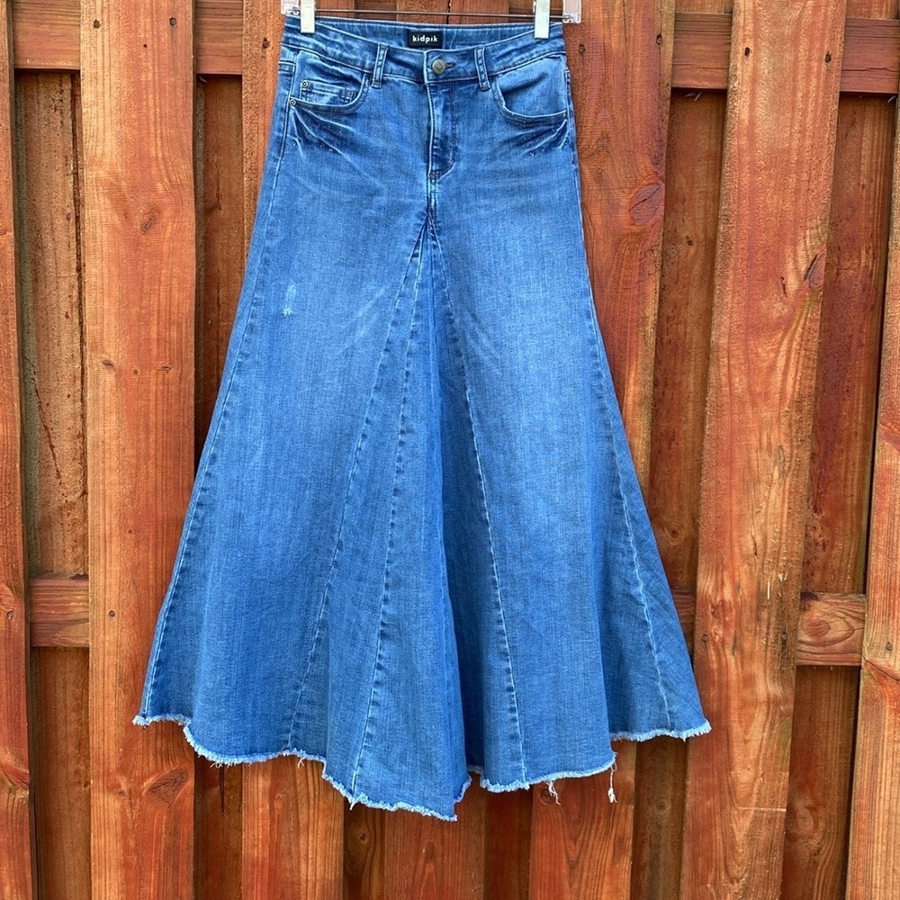 Kidpik Girls High Waisted Flare Denim Maxi Skirt Frayed Raw Hem NWT 12